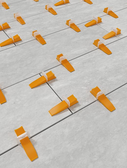 LASHXL150-Lash-Step-2-Vitrex-clips-1000px-LIFESTYLE-2